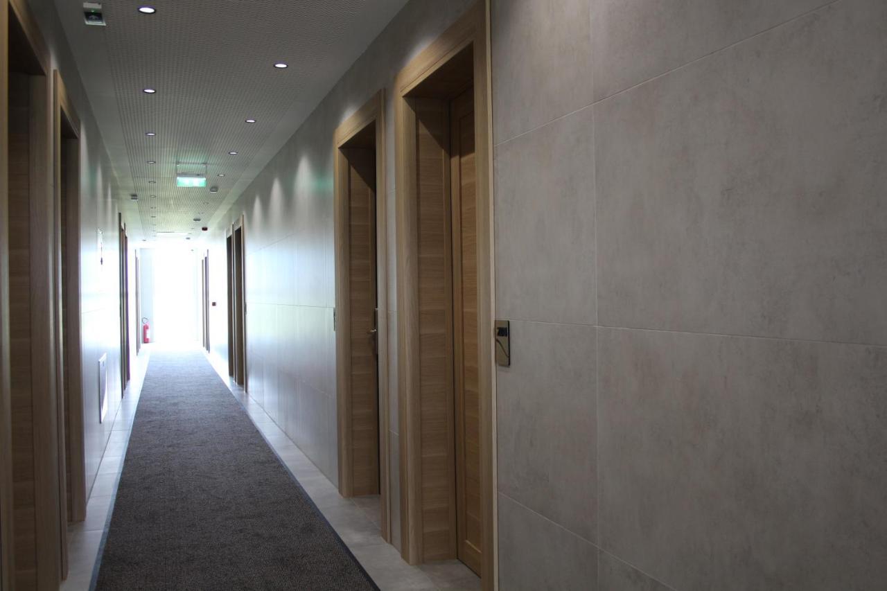 Hotel-Vh Preshevë Eksteriør bilde